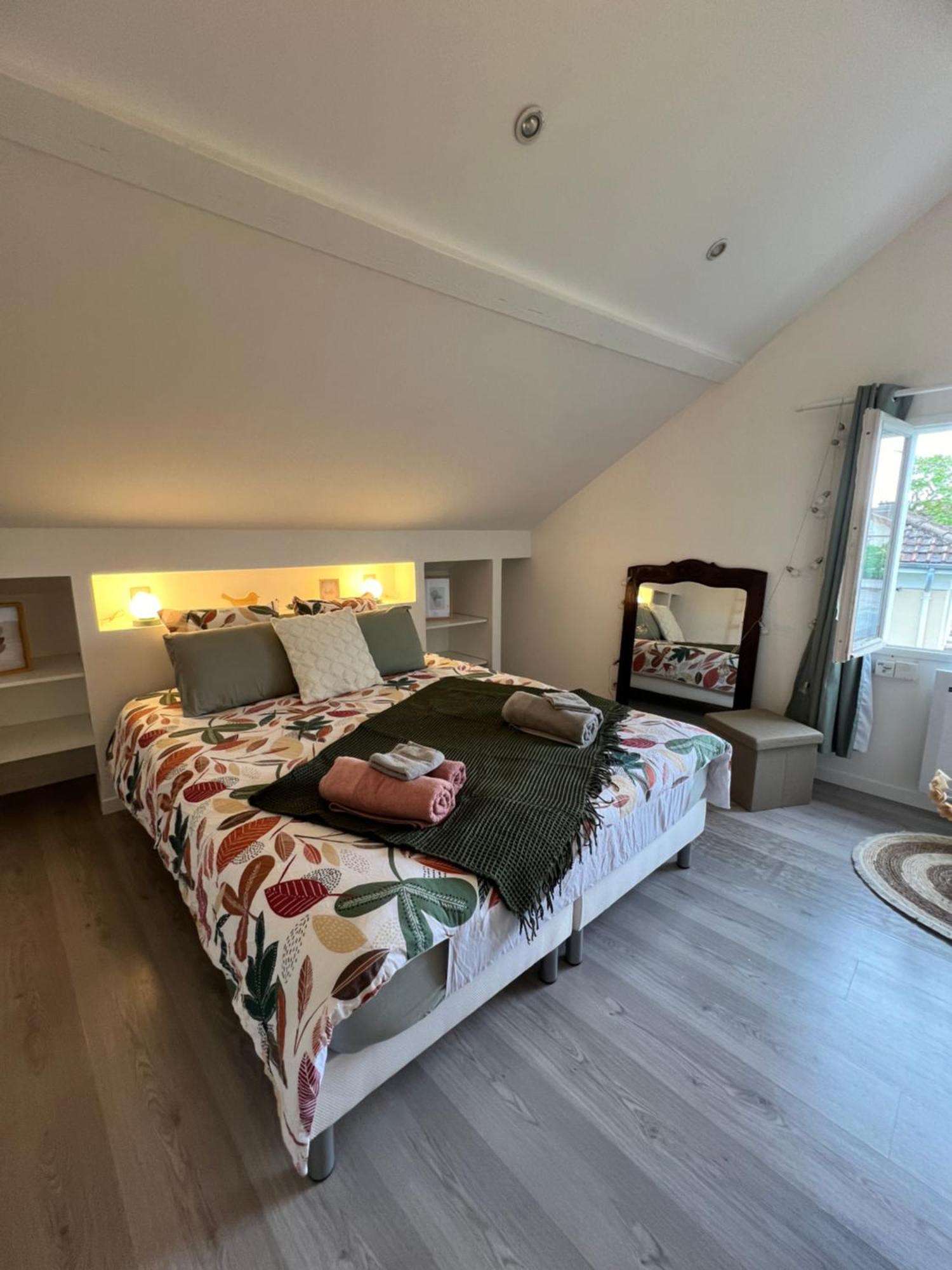 La Jolie Petite Maison Saint-André-les-Vergers Екстериор снимка
